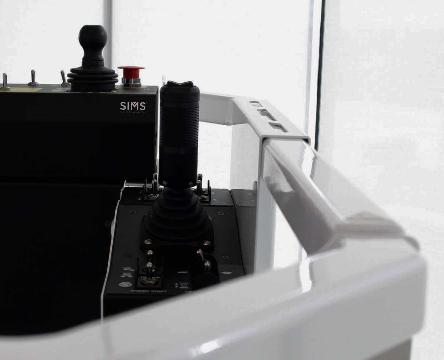 Operator training on a SIMS motion simulator